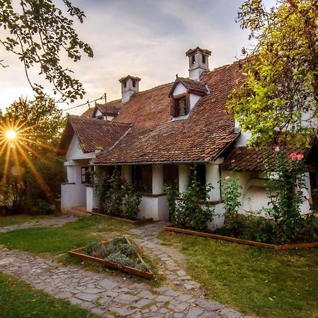 Count Kálnoky's Transylvanian Guesthouses Miclosoara Exterior foto
